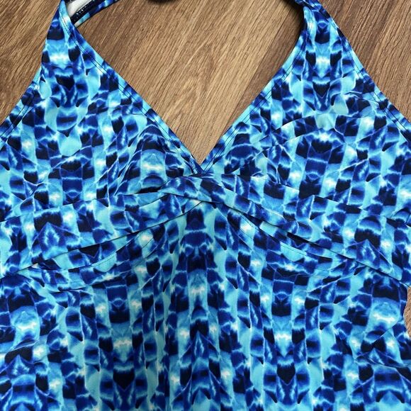 Athleta Tara Halter Tankini Top Blue Tie Dye Size 32D/DD Small Swim Suit Modest - Picture 2 of 8